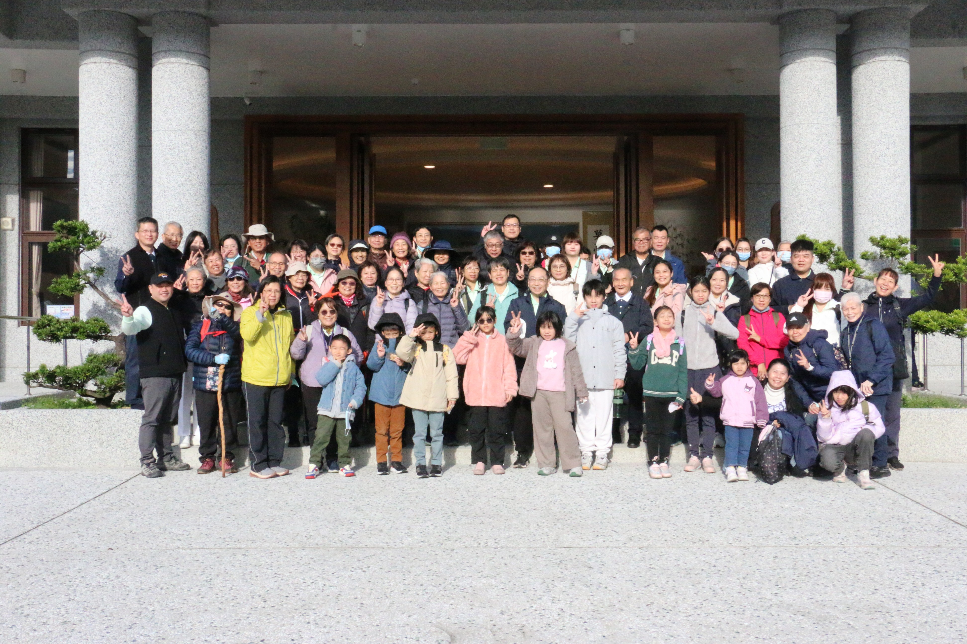 深耕三義三周年 三義慈濟中醫醫院茶山健行慶祝